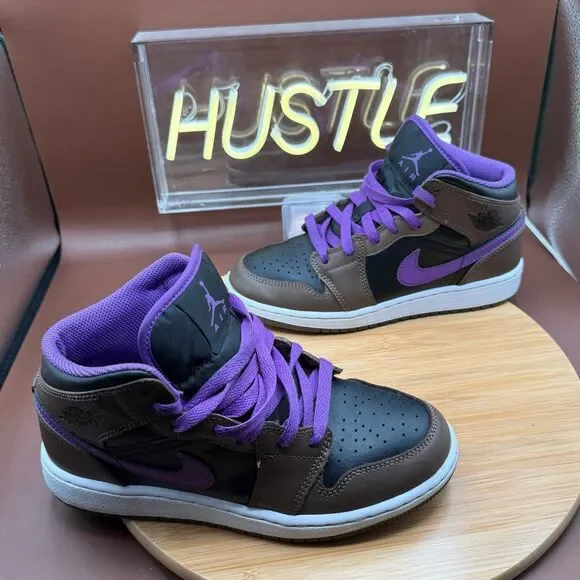 Air Jordan 1 Mid "Palomino" (GS) Youth Size 4.5Y - Picture 8 of 11